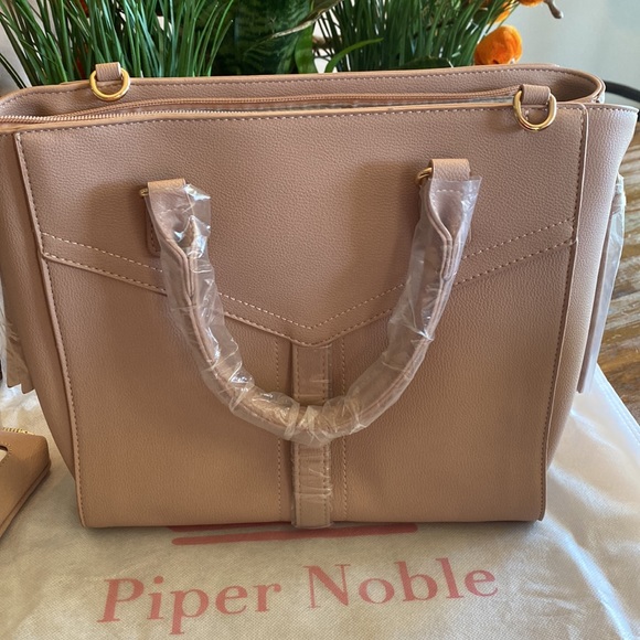 NIP Piper Noble Display Bag Charlotte Satchel in Blush - Picture 8 of 10